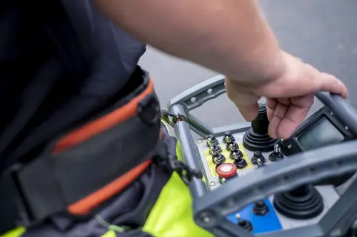 Kanalreinigung mit professioneller Ausrüstung Kanalreinigung mit professioneller Ausrüstung